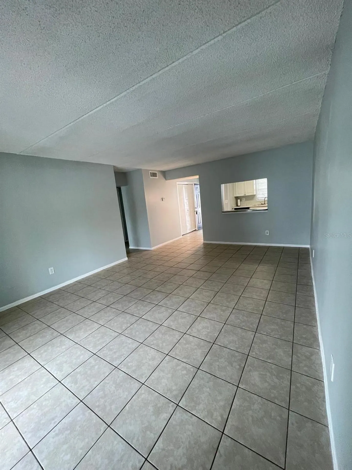 2835 Somerset Park Drive Tampa FL 33613