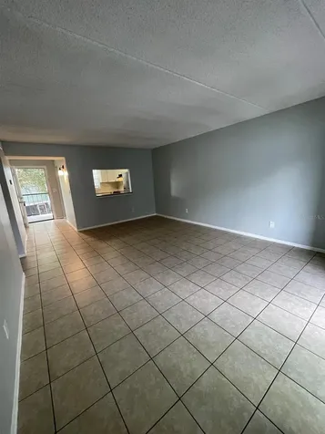 2835 Somerset Park Drive Tampa FL 33613