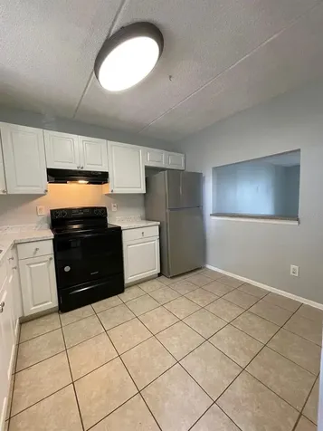 2835 Somerset Park Drive Tampa FL 33613