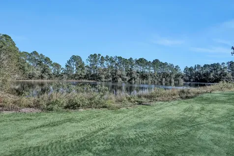 141 Woods Road San Mateo FL 32187