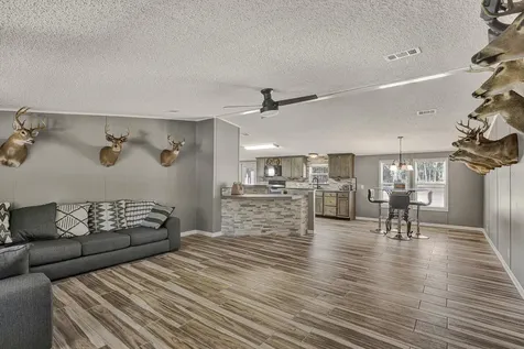 141 Woods Road San Mateo FL 32187
