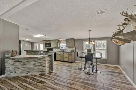 141 Woods Road San Mateo FL 32187