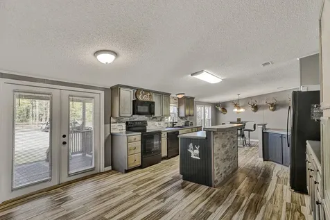 141 Woods Road San Mateo FL 32187