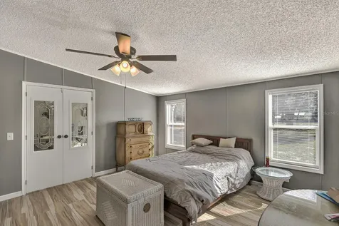 141 Woods Road San Mateo FL 32187