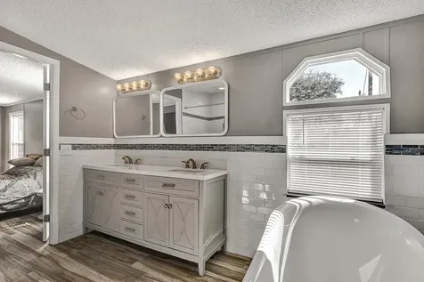 141 Woods Road San Mateo FL 32187