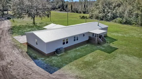 141 Woods Road San Mateo FL 32187