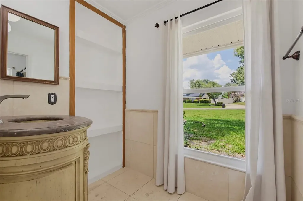 125 Spring Lake Hills Drive Altamonte Springs FL 32714