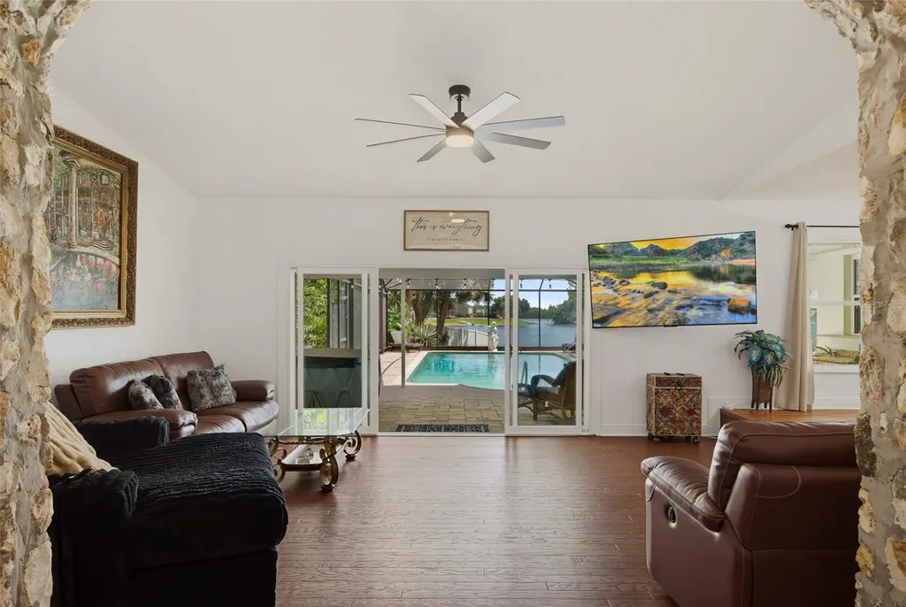 125 Spring Lake Hills Drive Altamonte Springs FL 32714
