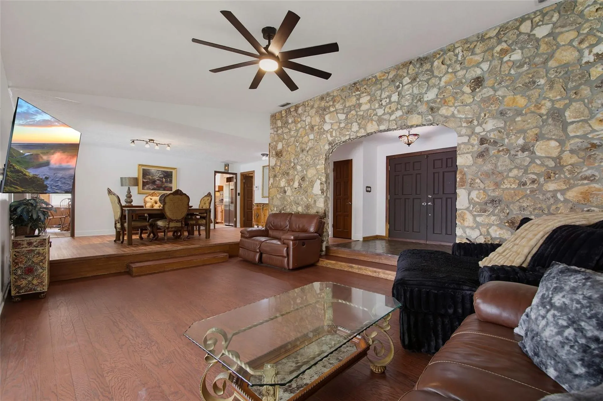 125 Spring Lake Hills Drive Altamonte Springs FL 32714