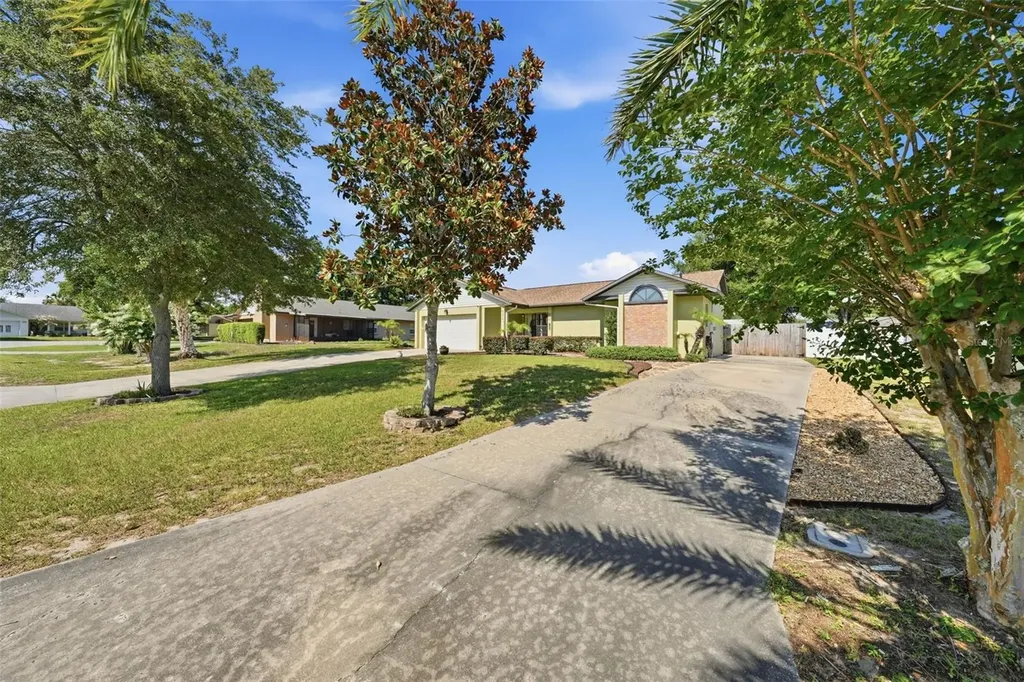 103 Ridgecrest Drive Eustis FL 32726