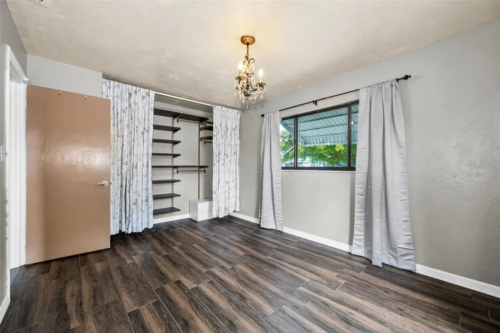 6701 Orchard Drive N St Petersburg FL 33702