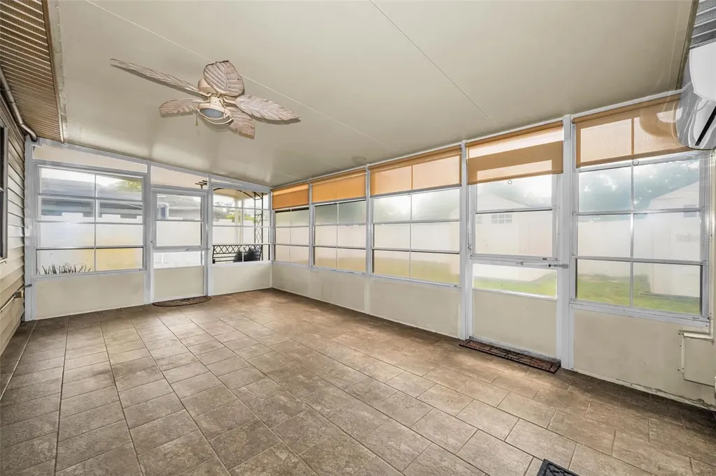 6701 Orchard Drive N St Petersburg FL 33702