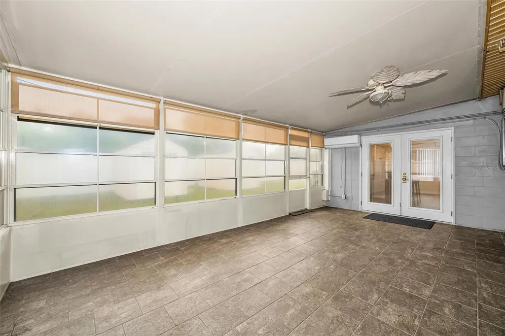 6701 Orchard Drive N St Petersburg FL 33702