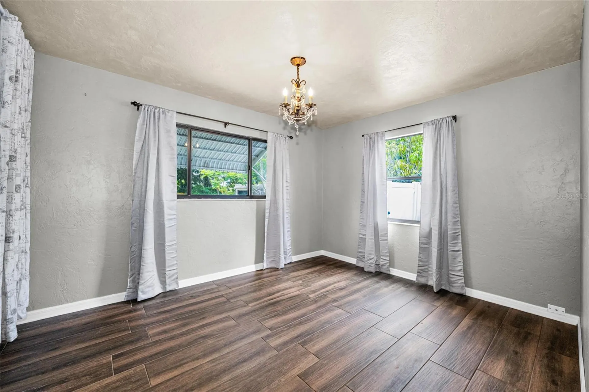 6701 Orchard Drive N St Petersburg FL 33702