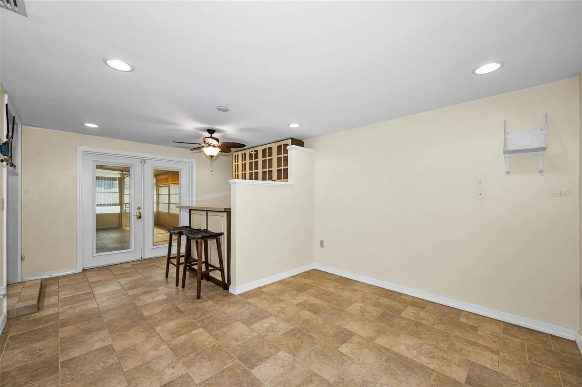 6701 Orchard Drive N St Petersburg FL 33702