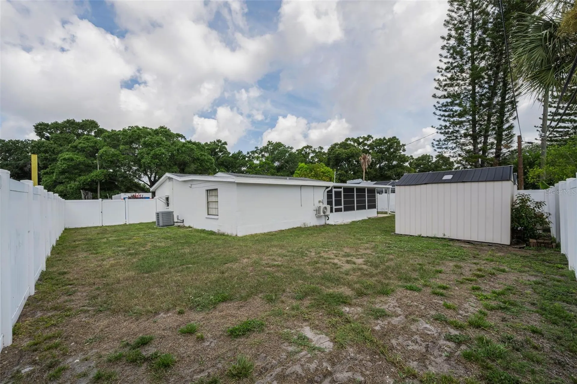 6701 Orchard Drive N St Petersburg FL 33702