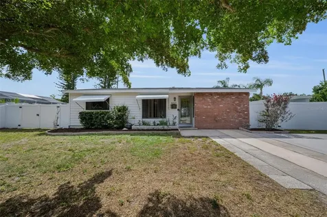 6701 Orchard Drive N St Petersburg FL 33702