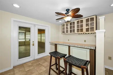 6701 Orchard Drive N St Petersburg FL 33702