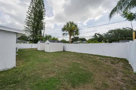 6701 Orchard Drive N St Petersburg FL 33702