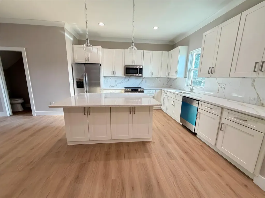 4314 W Gray Street Tampa FL 33609