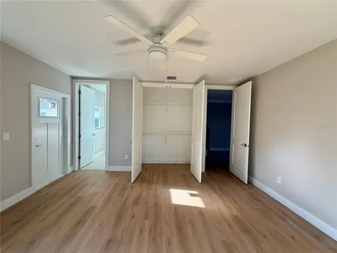 4314 W Gray Street Tampa FL 33609