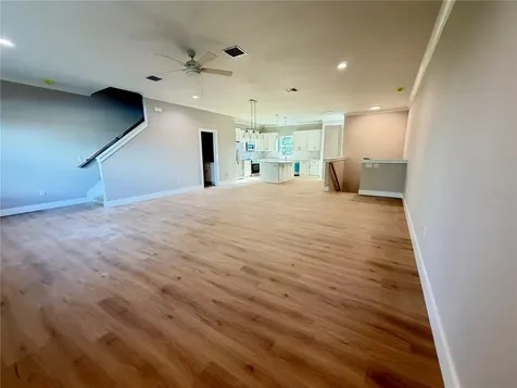 4314 W Gray Street Tampa FL 33609