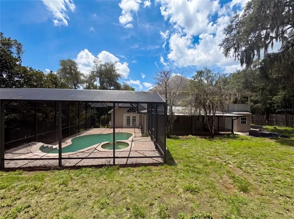 300 Sprucewood Road Lake Mary FL 32746
