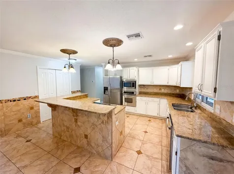 300 Sprucewood Road Lake Mary FL 32746