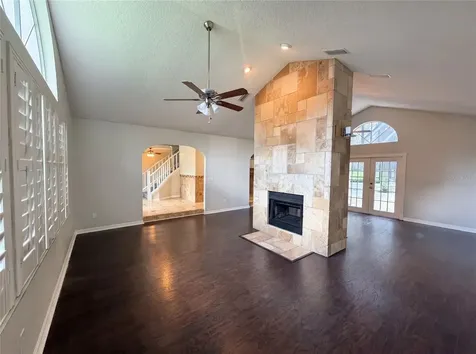 300 Sprucewood Road Lake Mary FL 32746