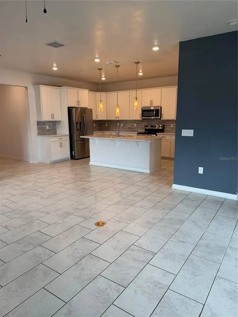 236 Hillcrest Drive Dundee FL 33838