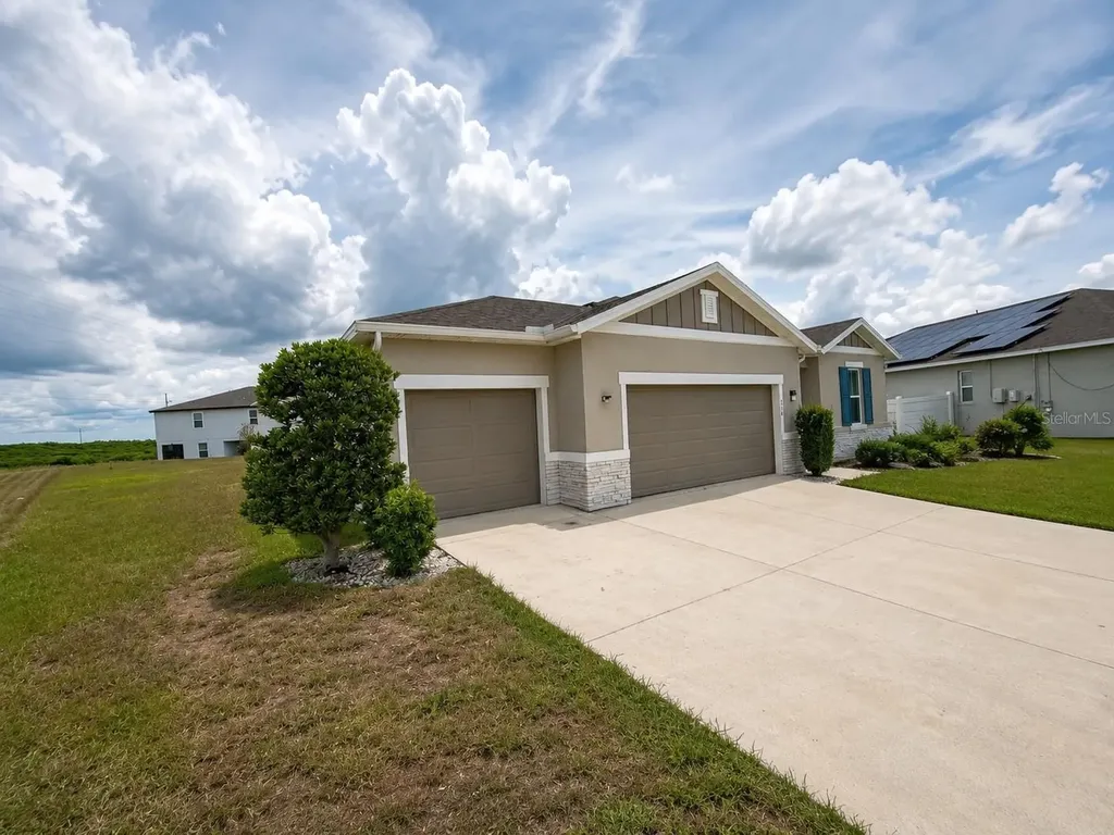 236 Hillcrest Drive Dundee FL 33838