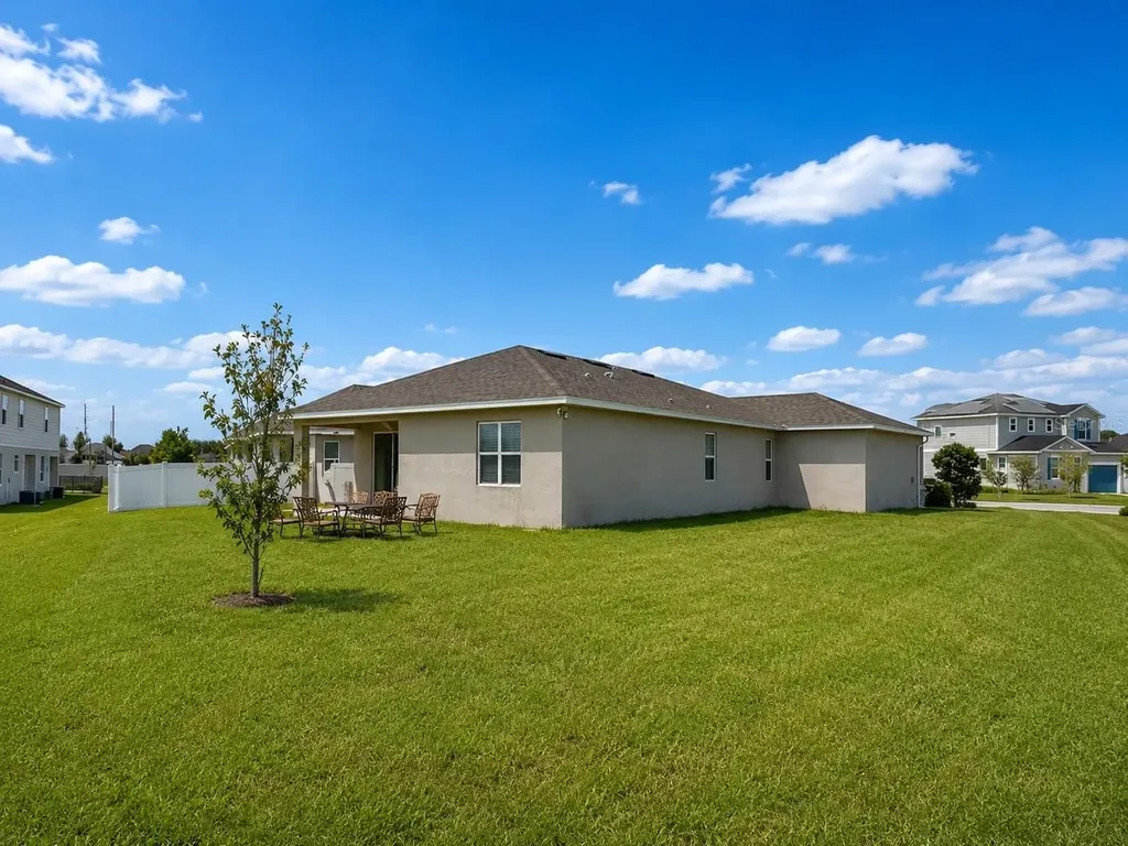 236 Hillcrest Drive Dundee FL 33838
