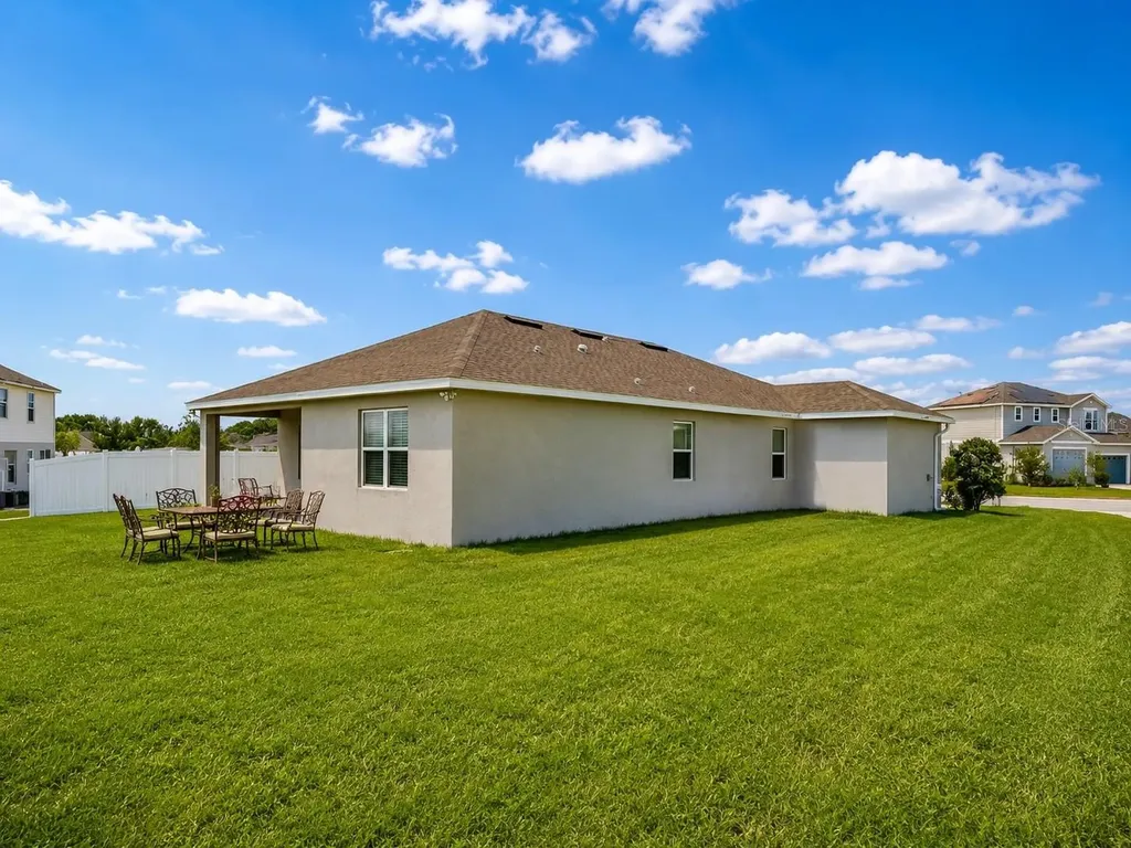 236 Hillcrest Drive Dundee FL 33838