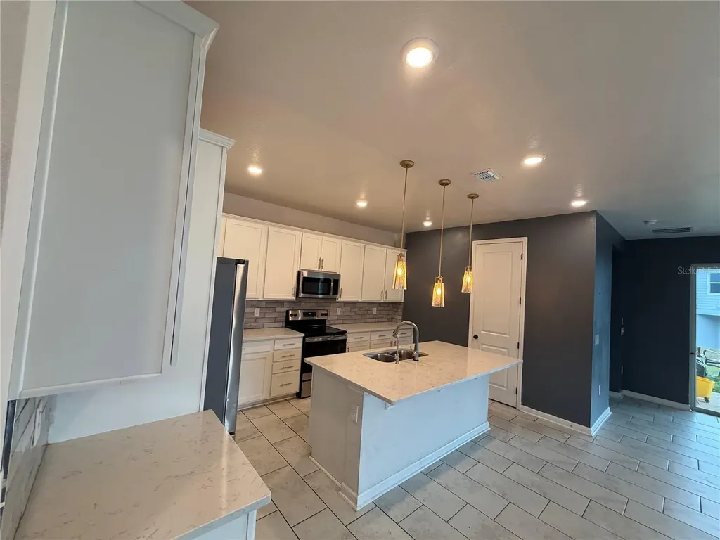 236 Hillcrest Drive Dundee FL 33838