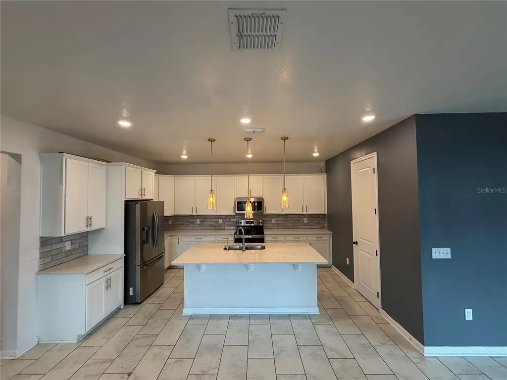 236 Hillcrest Drive Dundee FL 33838