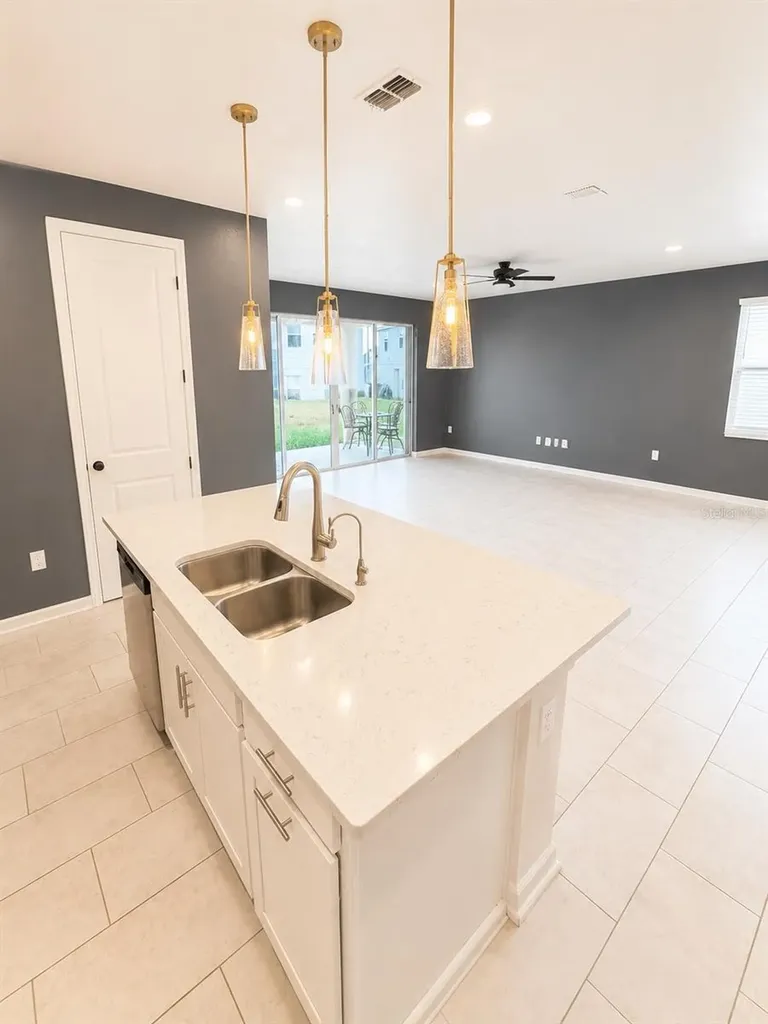 236 Hillcrest Drive Dundee FL 33838