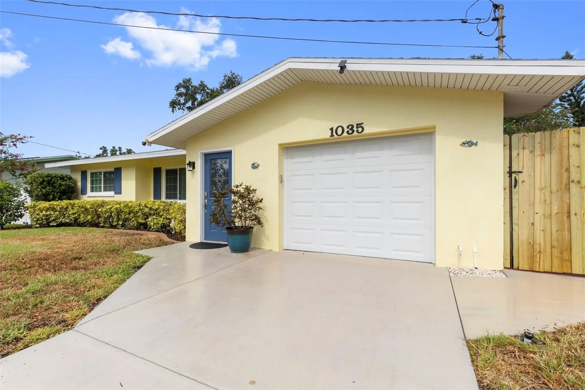 1035 Woodbrook Drive Largo FL 33770