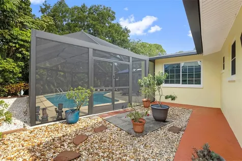 1035 Woodbrook Drive Largo FL 33770