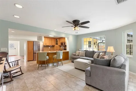 1035 Woodbrook Drive Largo FL 33770