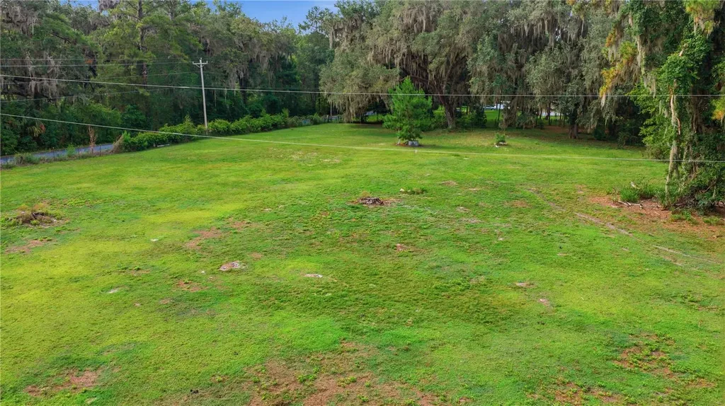 17900 NW 120th Avenue Road Reddick FL 32686
