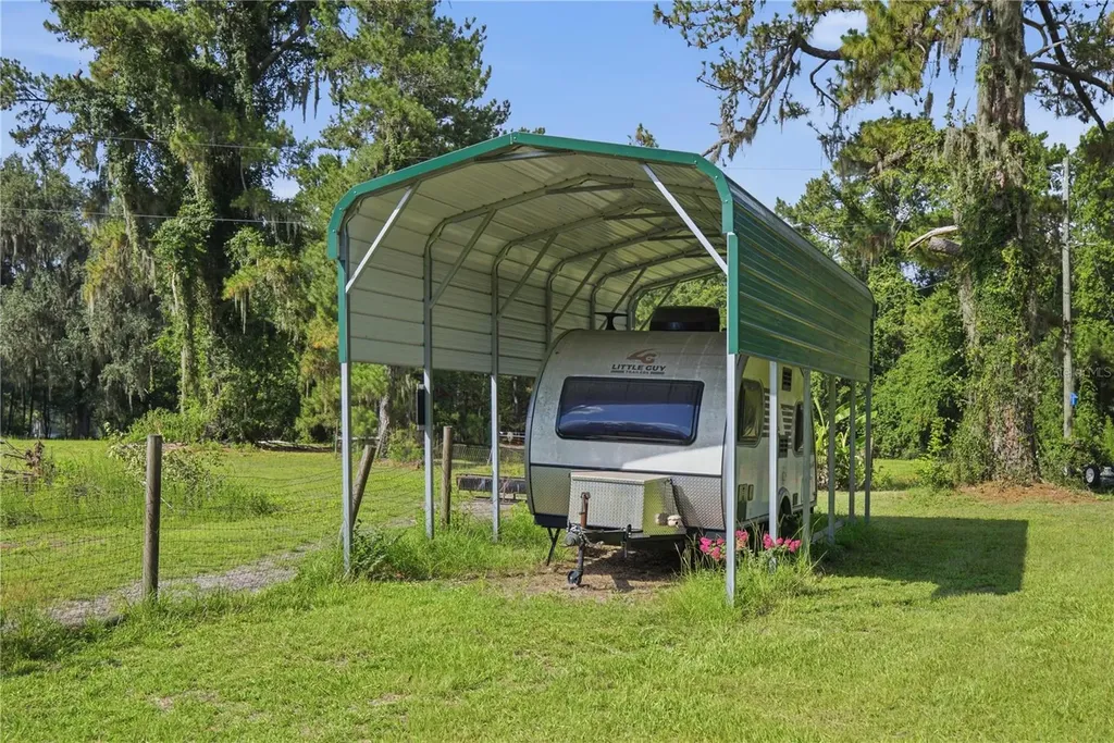 17900 NW 120th Avenue Road Reddick FL 32686