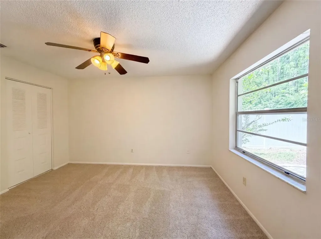 5720 Kneeland Lane Tampa FL 33625