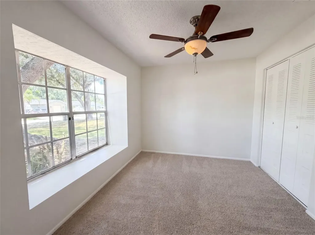 5720 Kneeland Lane Tampa FL 33625