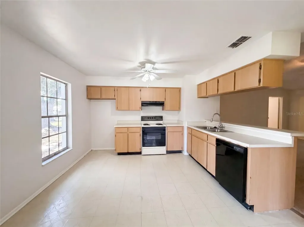 5720 Kneeland Lane Tampa FL 33625