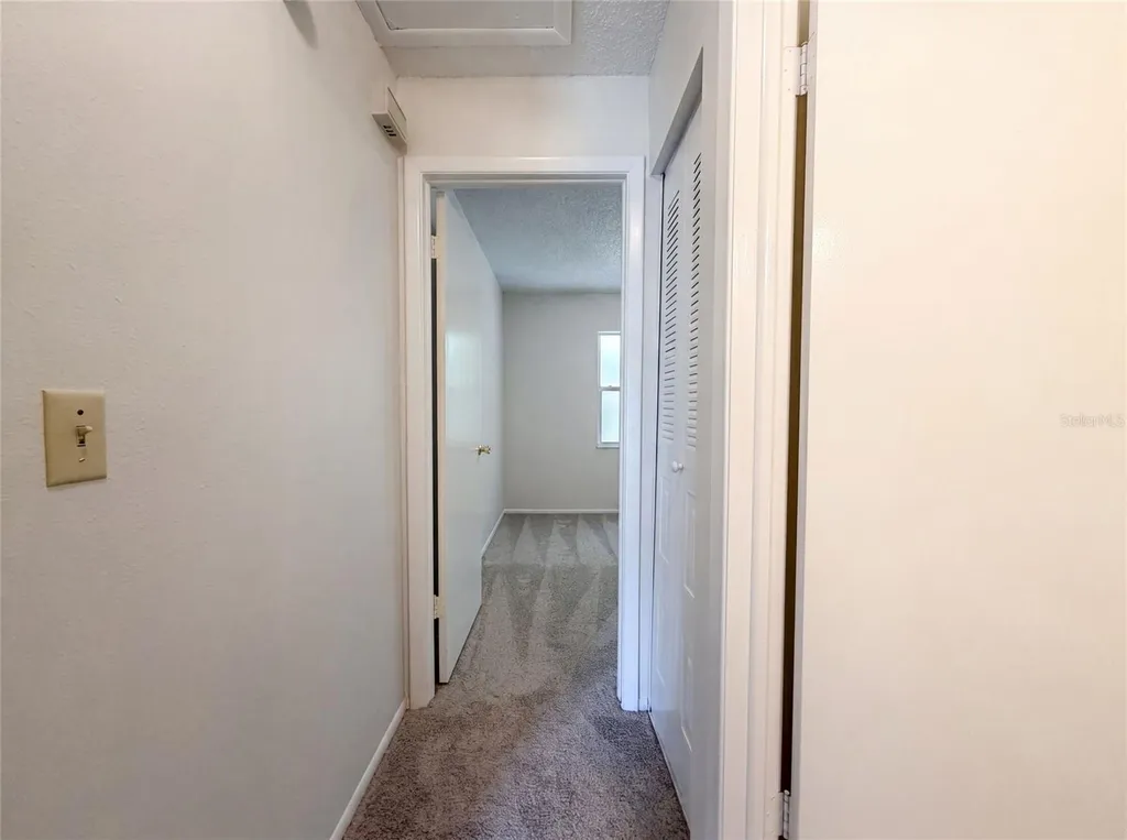 5720 Kneeland Lane Tampa FL 33625