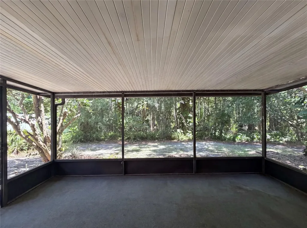 5720 Kneeland Lane Tampa FL 33625