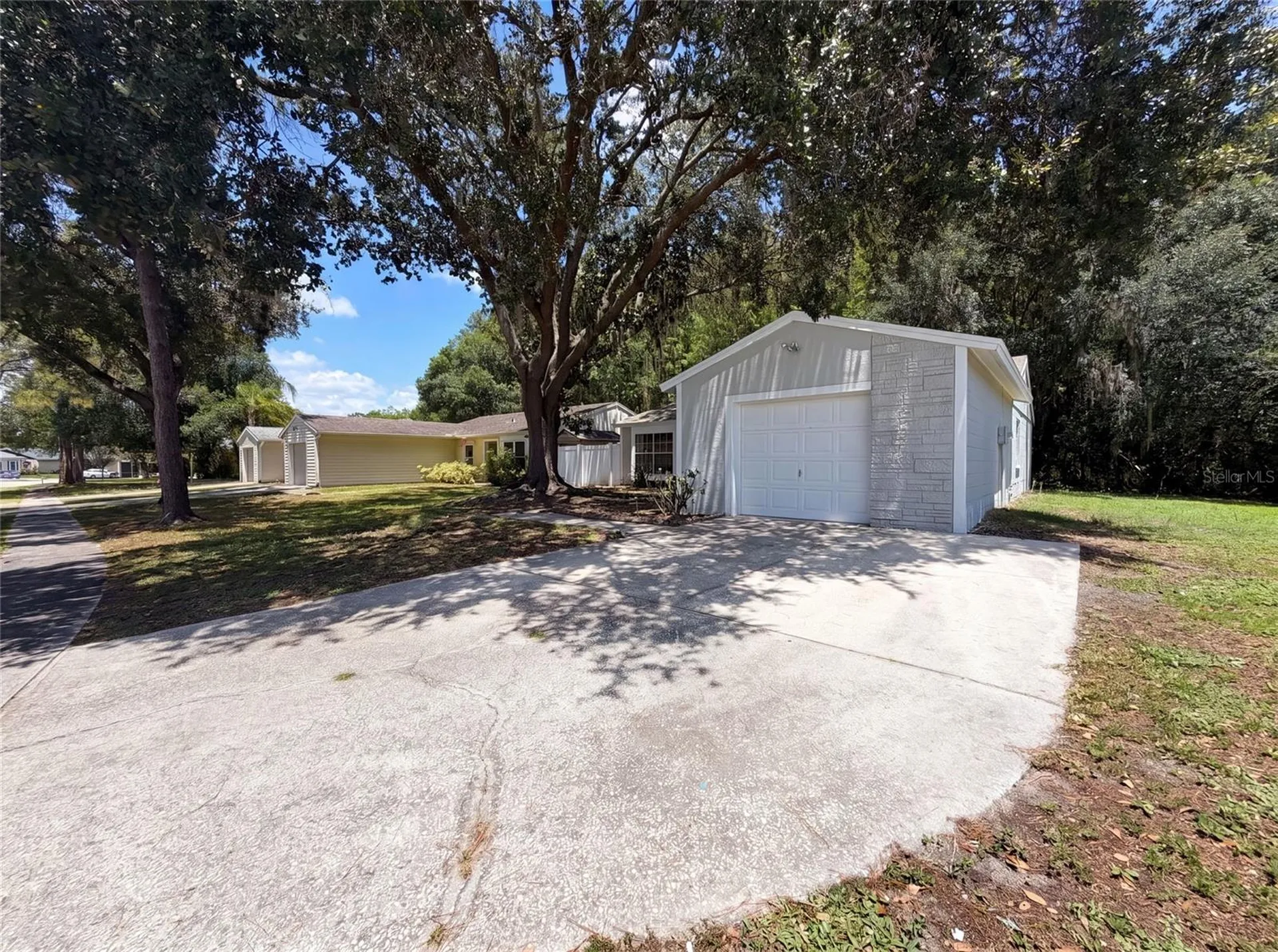 5720 Kneeland Lane Tampa FL 33625