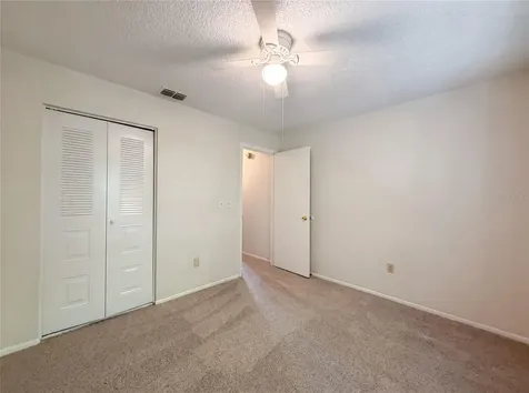 5720 Kneeland Lane Tampa FL 33625