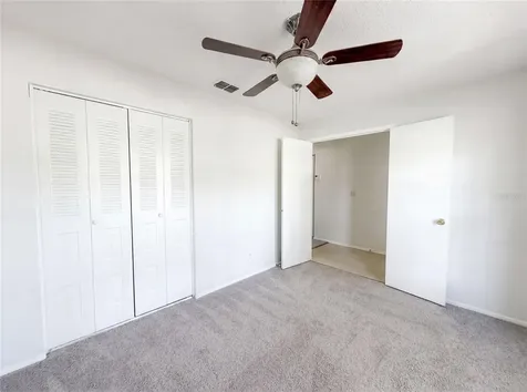 5720 Kneeland Lane Tampa FL 33625