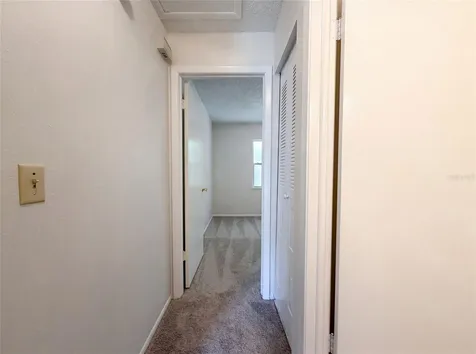 5720 Kneeland Lane Tampa FL 33625